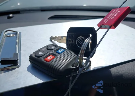 2004 Mercury Grand Marquis Ls from USA, damaged, VIN 2MEHM75W04X626909